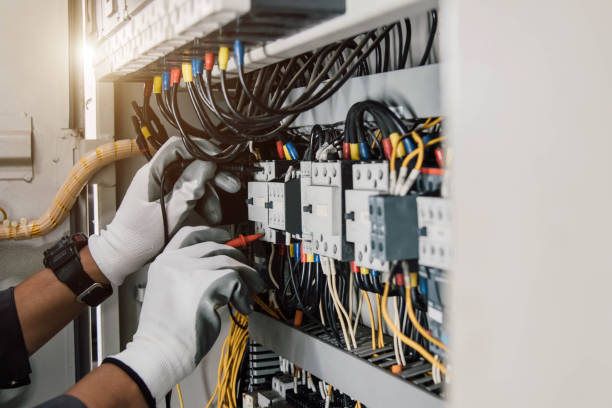 Best 24-Hour Electrician  in Newton, IA